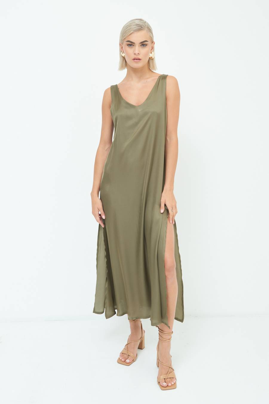Kikisix ABITO LUNGO SMANICATO CON SPACCHI VERDE MILITARE Fino Al -60%