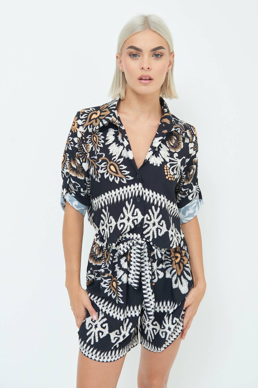 Kikisix CAMICIA CROP BALZA NERO 2025