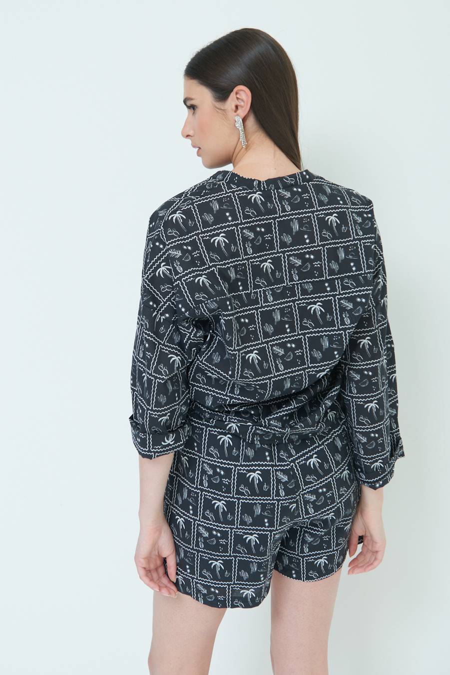 Kikisix CAMICIA CON NODO STAMPA PALME NERO Qualità