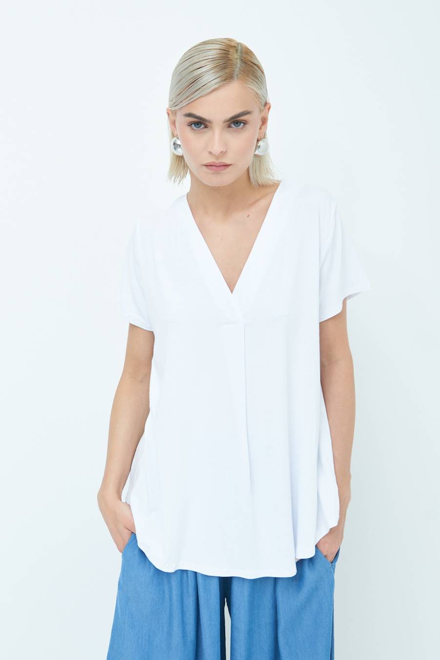 Kikisix MAGLIA VISCOSA MANICA CORTA BIANCO In Vendita