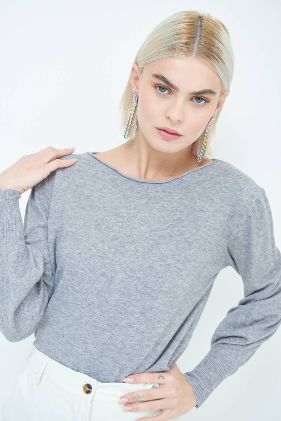 Kikisix MAGLIA REGOLARE SCOLLO BARCA GRIGIO Vendita Economica