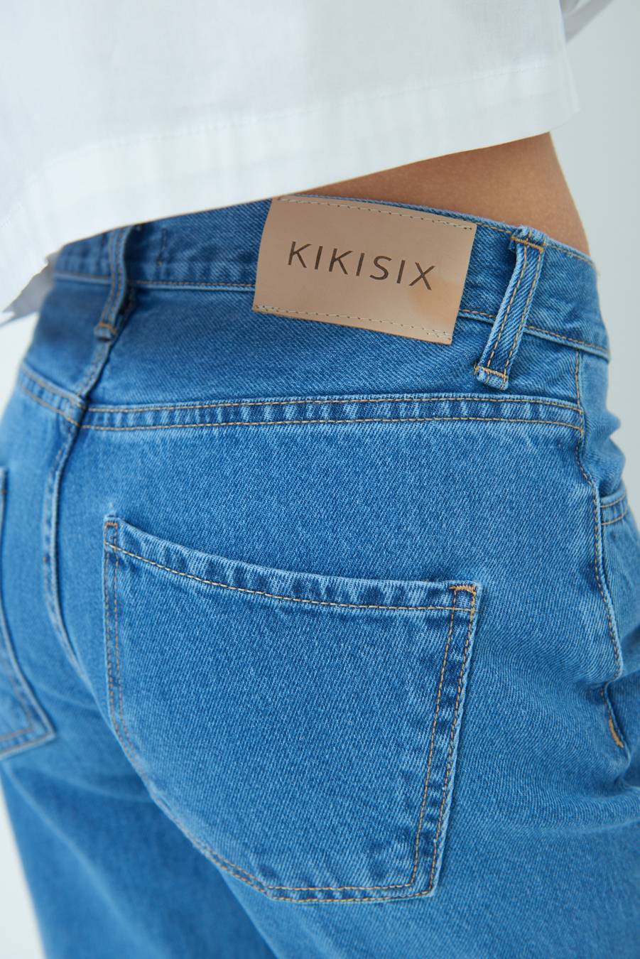 Kikisix PANTALONE ZAMPA CON RIBALTA DOPPIO STONE JEANS Qualità