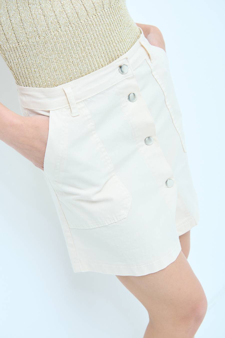 Kikisix MINIGONNA BOTTONI DV. BEIGE Consegna Veloce