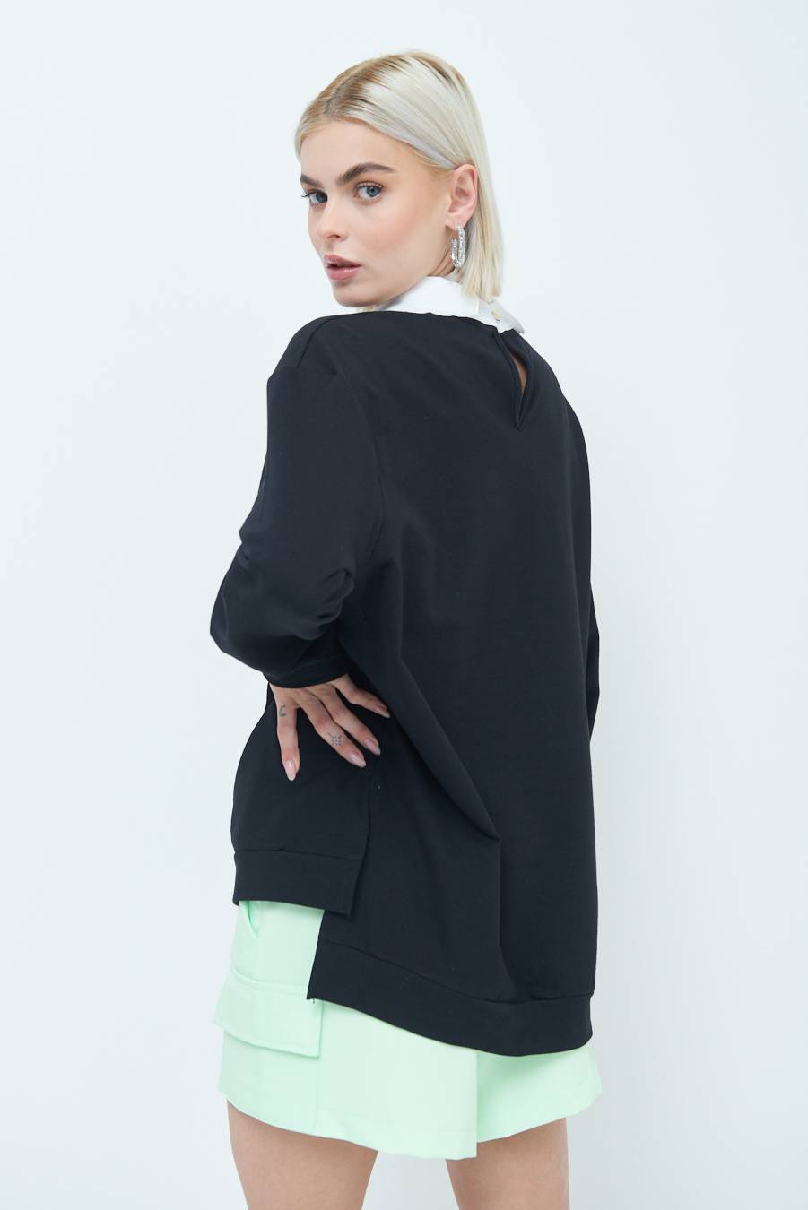 Kikisix FELPA CON COLLETTO CON STRASS NERO Negozio