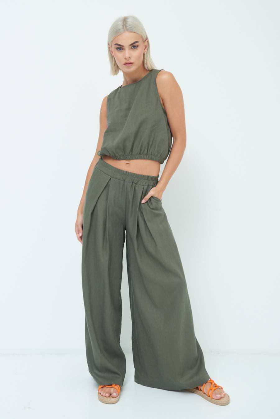 Kikisix PANTA PALAZZO CON PINCE VERDE MILITARE 2025