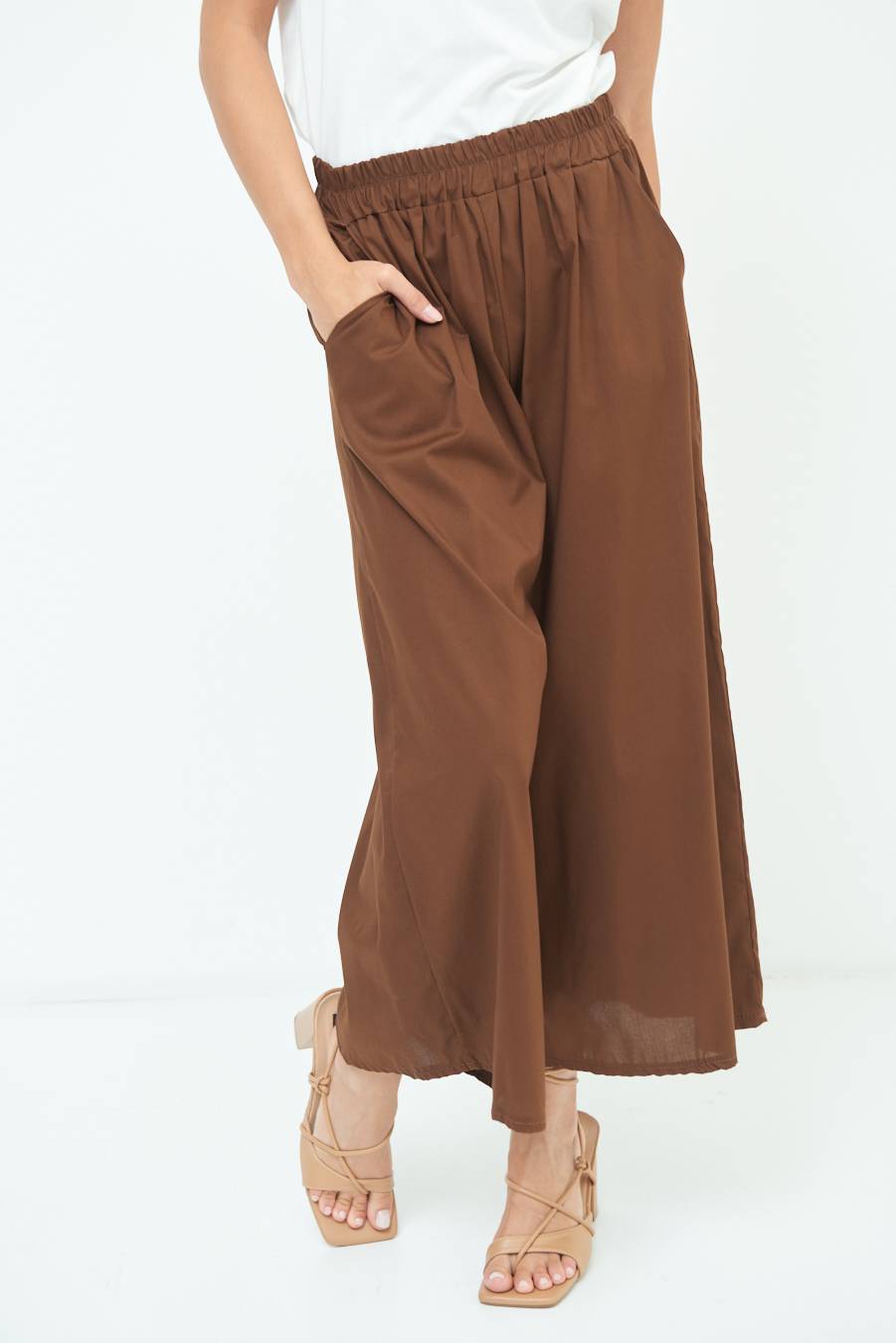 Kikisix PANTALONE CROP ELASTICO UNITO CIOCCOLATO Vendita