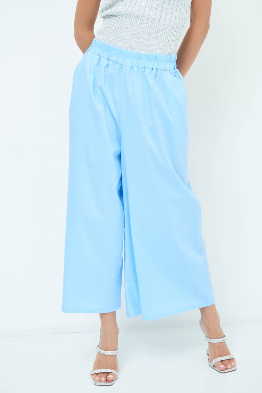 Kikisix PANTALONE CROP ELASTICO UNITO CELESTE Promozione