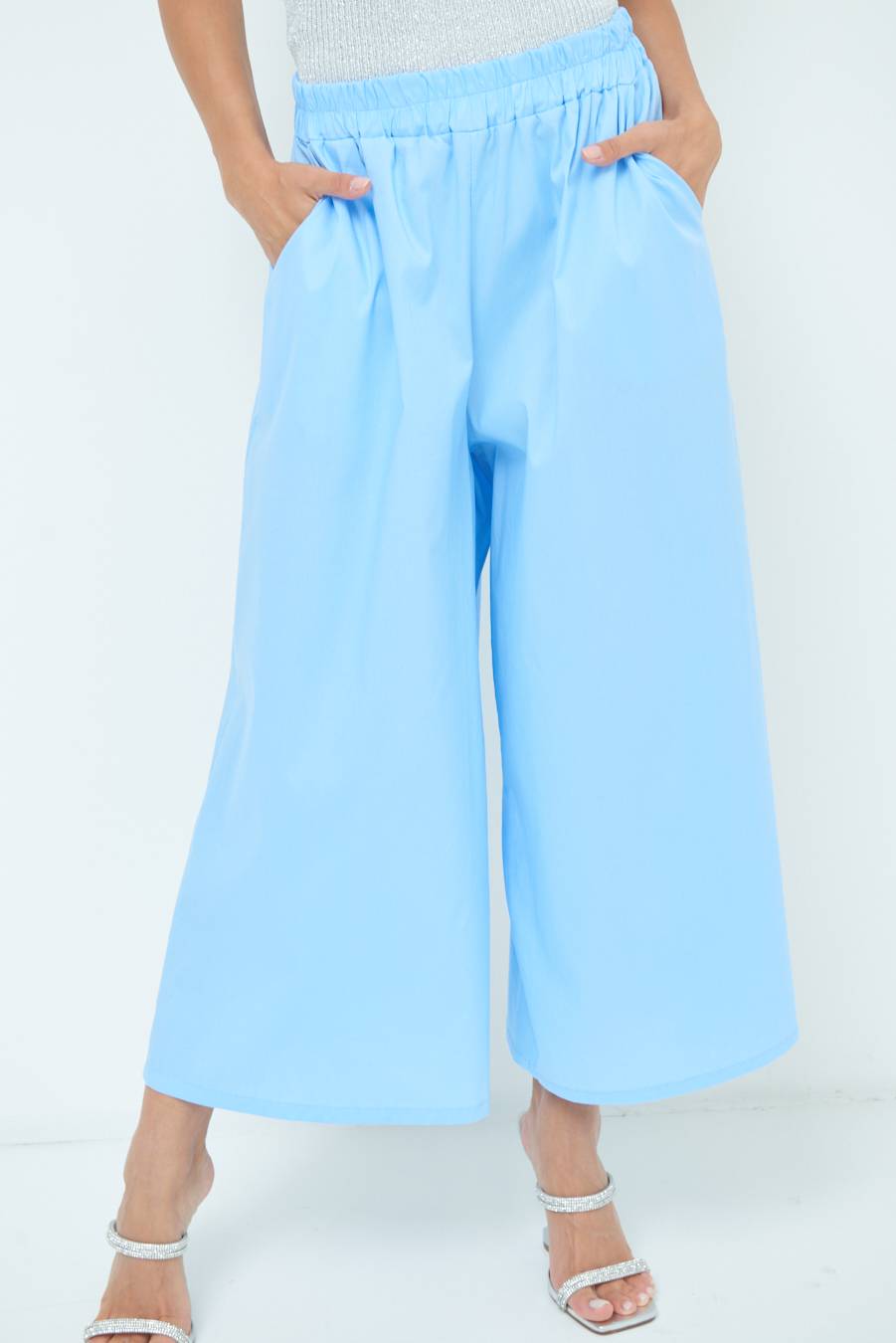 Kikisix PANTALONE CROP ELASTICO UNITO CELESTE Promozione
