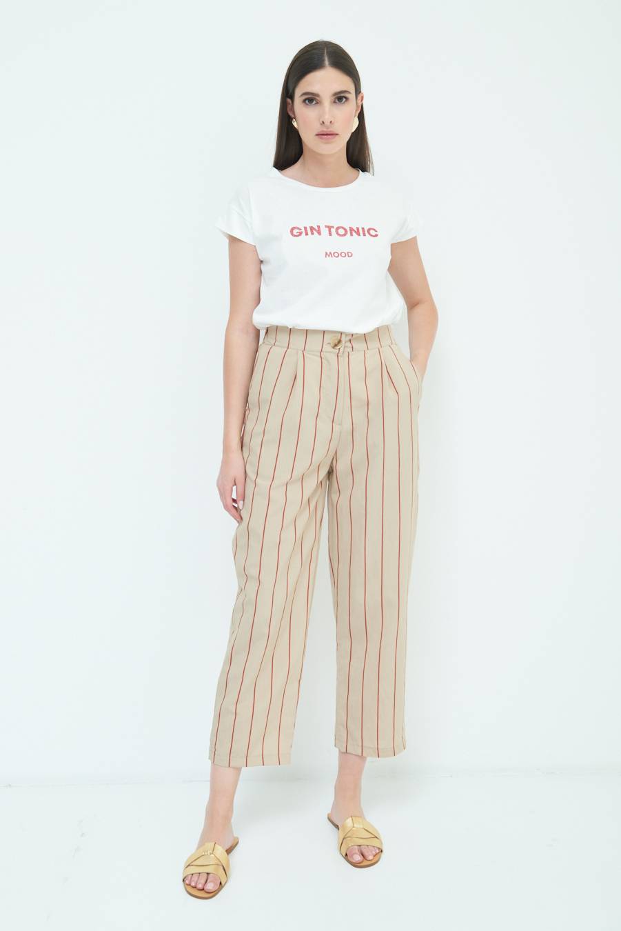 Kikisix PANTALONE CARROT CON PINCE BEIGE Soddisfazione Garantita