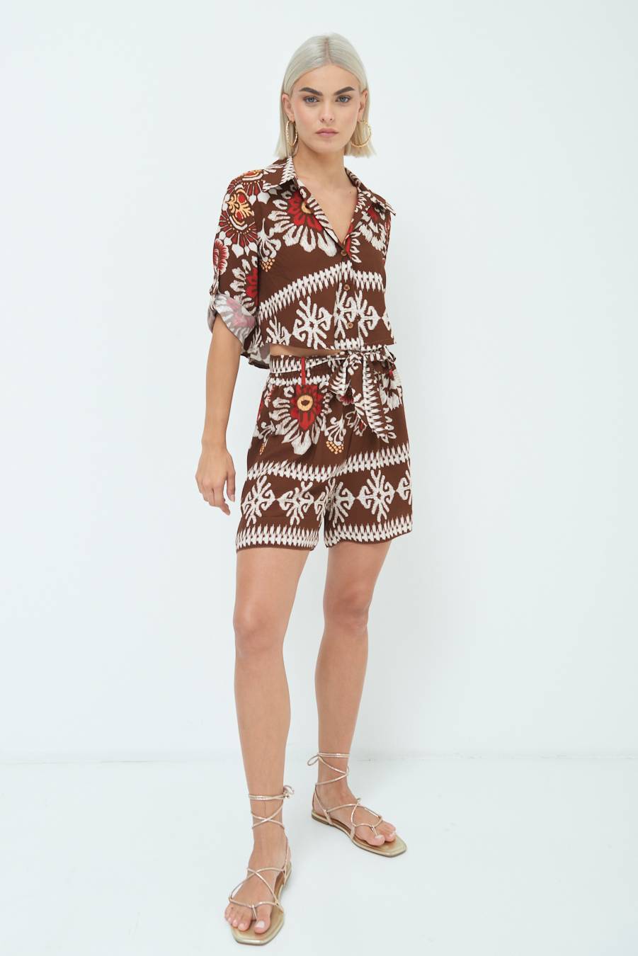 Kikisix SHORTS CON CINTURA STAMPA BALZA MORO Sottocosto