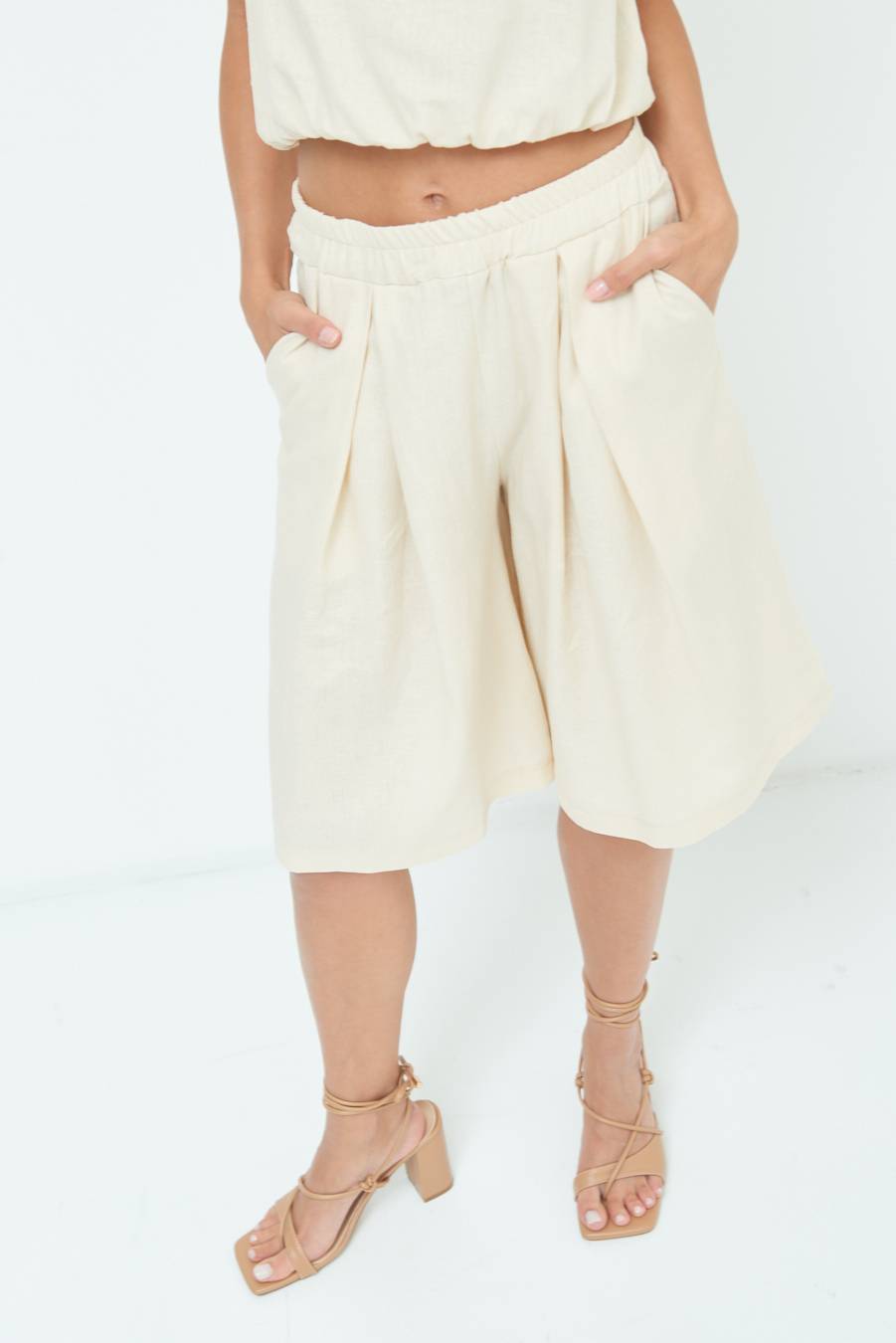 Kikisix BERMUDA CON PINCE NATURALE Presa
