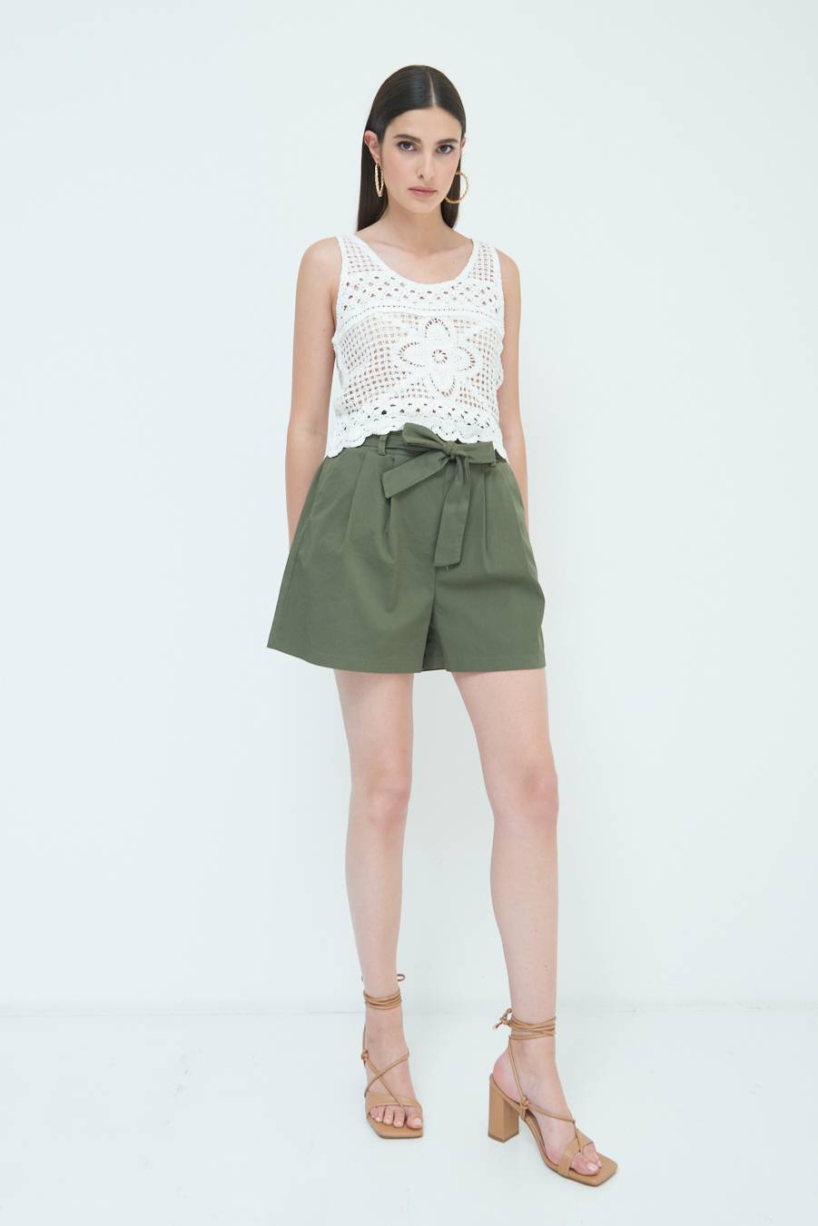Kikisix SHORT CON CINTURA FASCIA VERDE MILITARE Vendite Flash