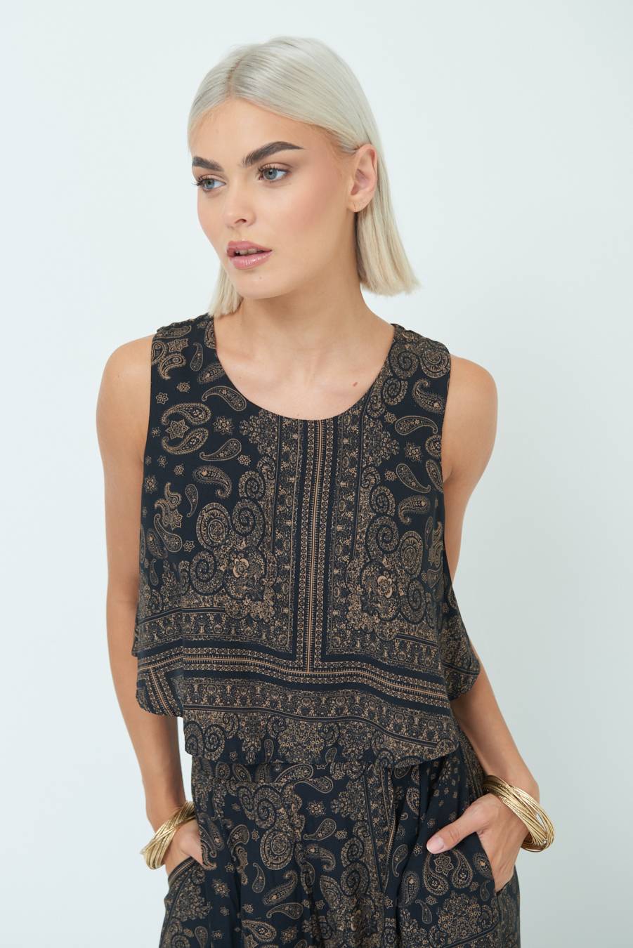 Kikisix CROP TOP STAMPA NERO Offerta temporanea