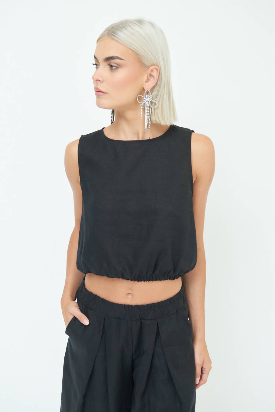 Kikisix TOP CORTO CON ELASTICO NERO Nuovi prodotti