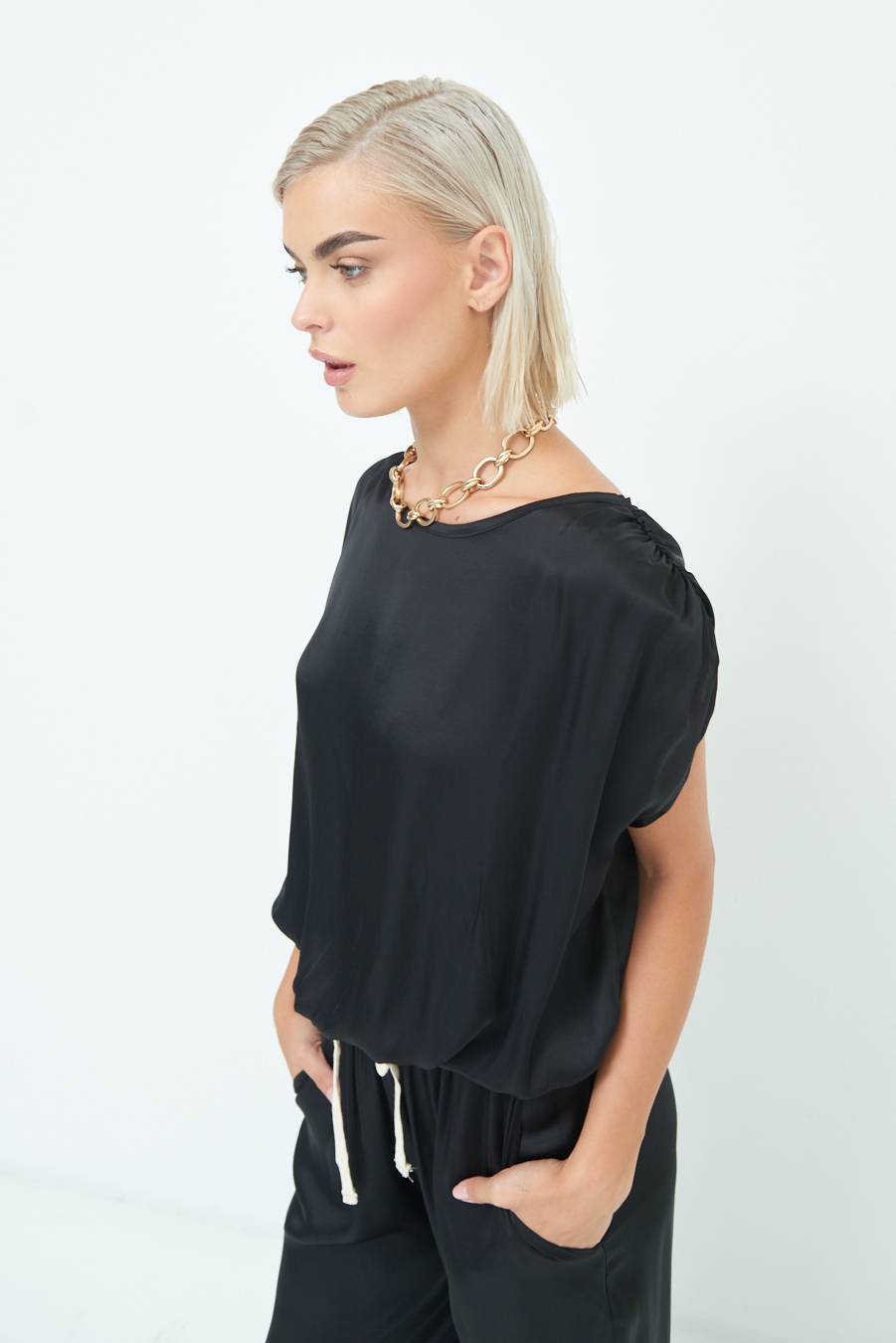 Kikisix TOP CON ELASTICO FONDO SCOLLO BALA NERO Liquidazione
