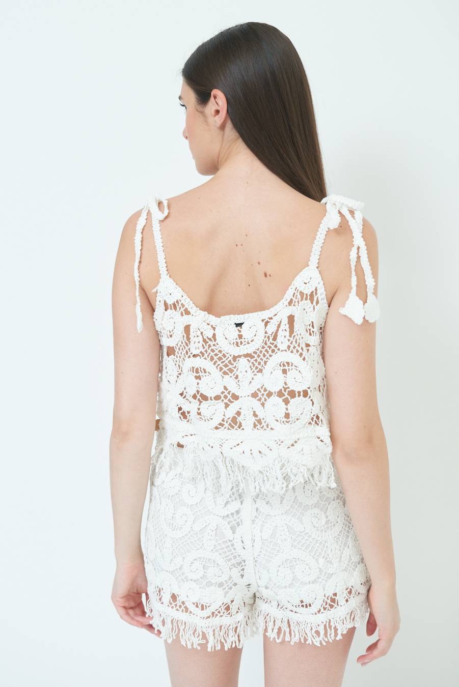 Kikisix TOP CROP CON MACRO PAILLETTES FONDO BIANCO Prezzo basso