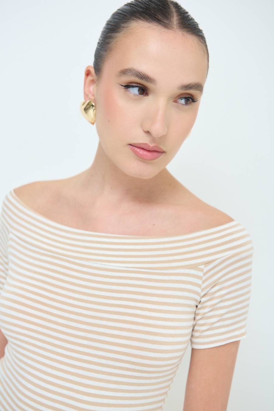 Kikisix ABITO SCOLLO SHIFFER BEIGE Pezzi Unici