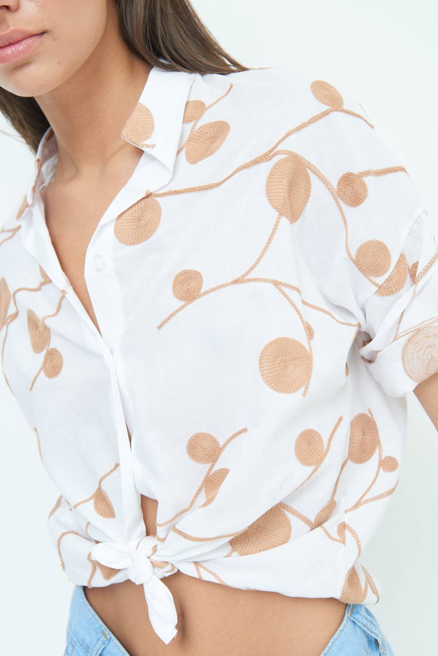 Kikisix CAMICIA NODO RICAMO CERCHIO BIANCO Offerta natalizia