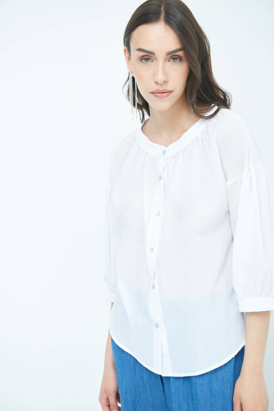 Kikisix CAMICIA SCOLLO INCRESPATO COTONE BIANCO Offerte stagionali