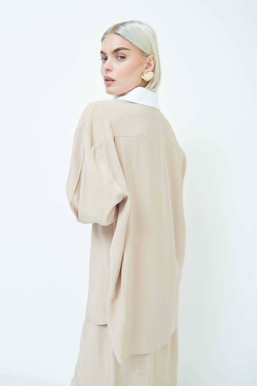 Kikisix CAMICIA COLLETTO B.CO BEIGE Offerte giornaliere