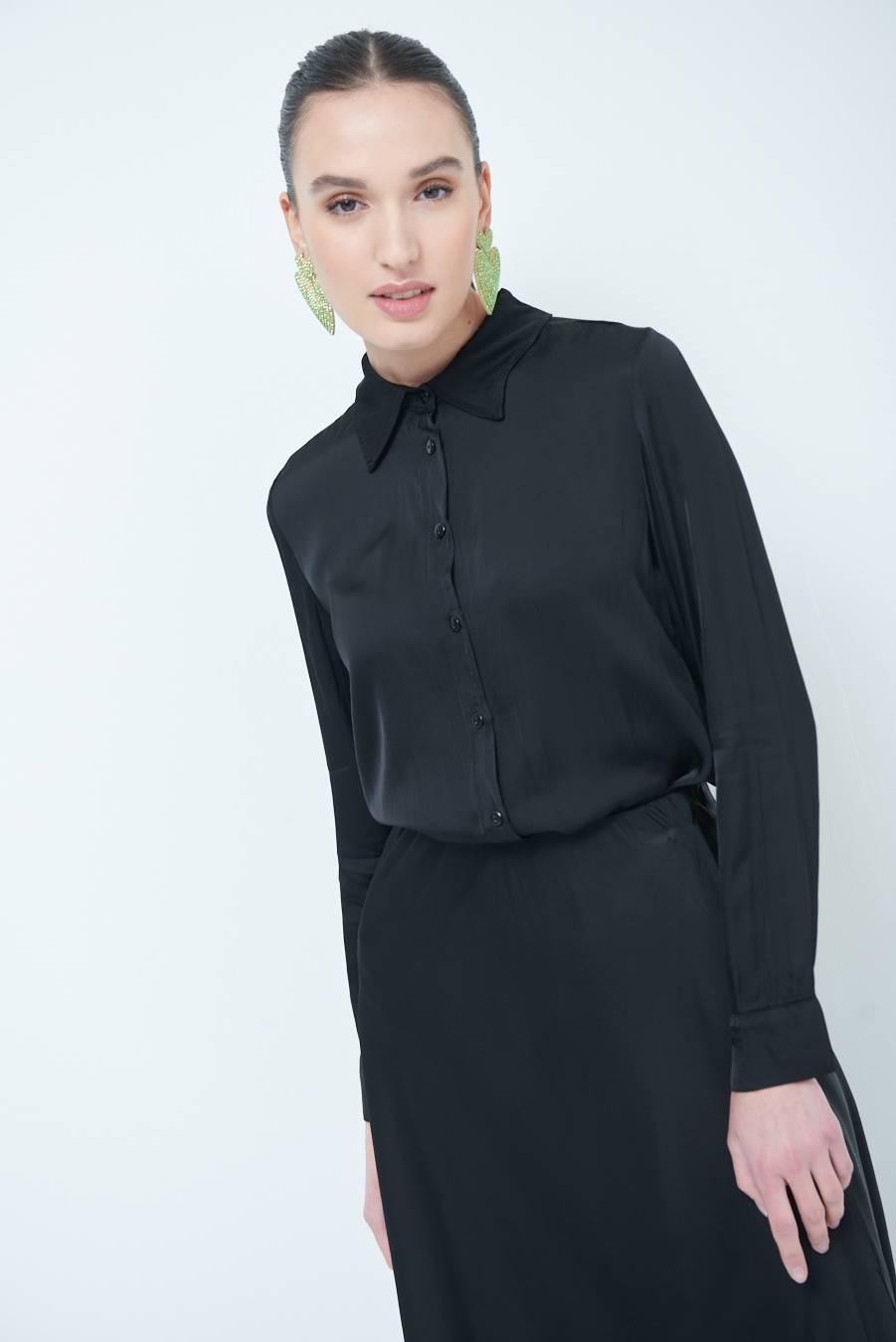 Kikisix CAMICIA RASO VISCOSA NERO Enormi risparmi