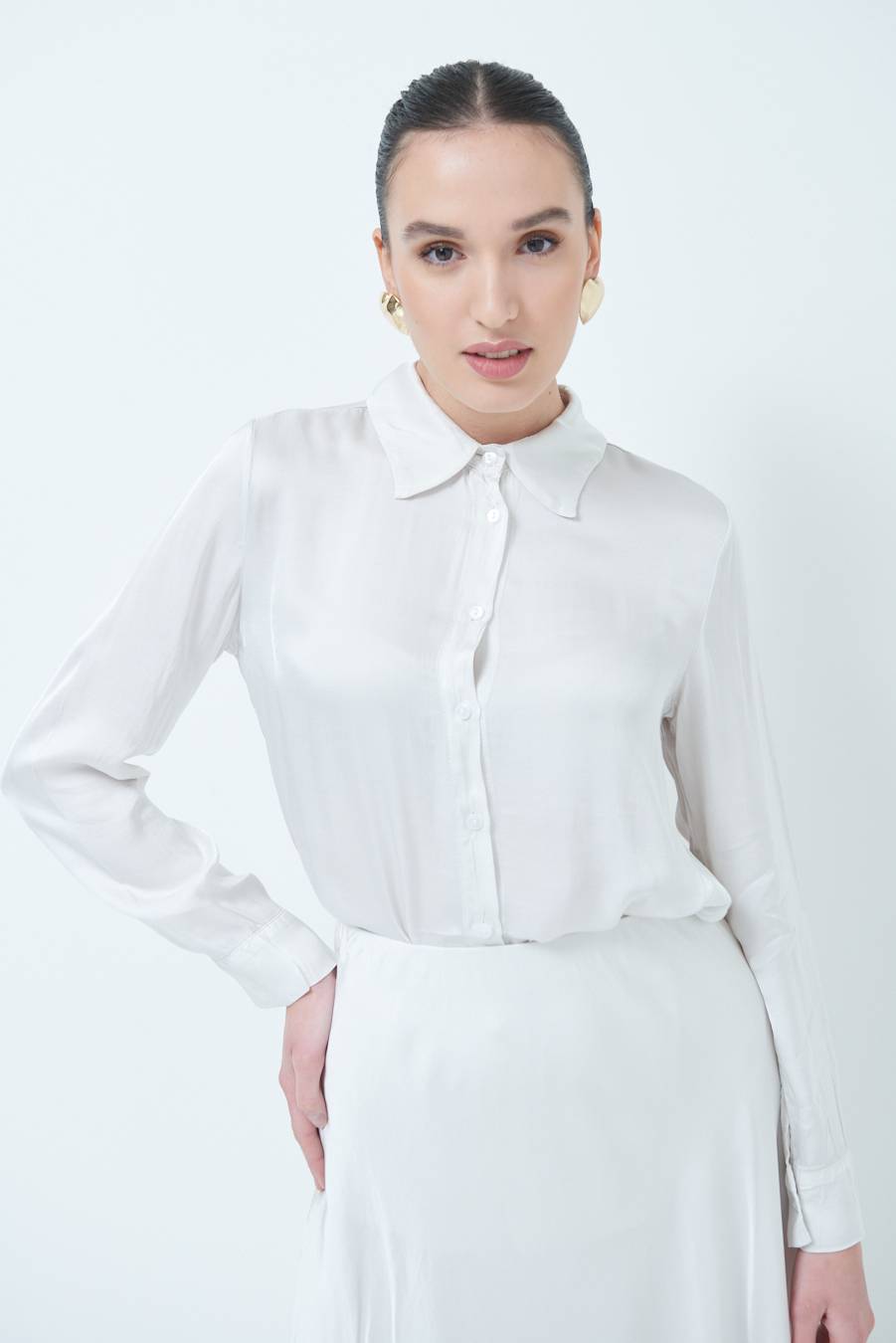Kikisix CAMICIA RASO VISCOSA BEIGE Sconti VIP