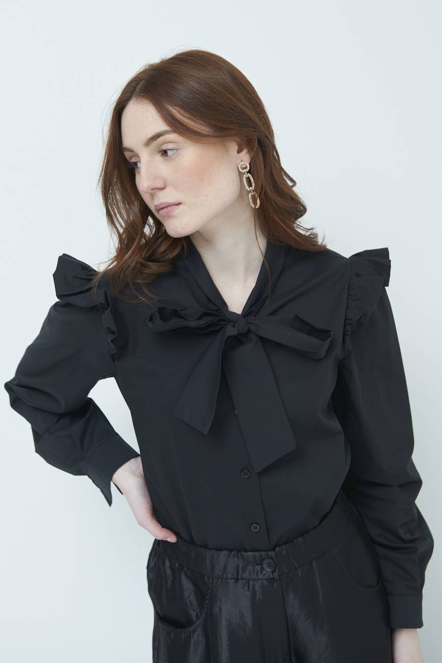 Kikisix CAMICIA NODO DAV. NERO Fino al 50% di sconto