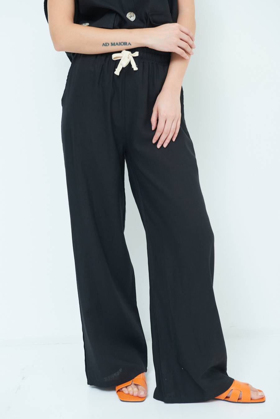 Kikisix PANTA PALAZZO CON ELASTICO VISCOSA LINO NERO Offerta esclusiva
