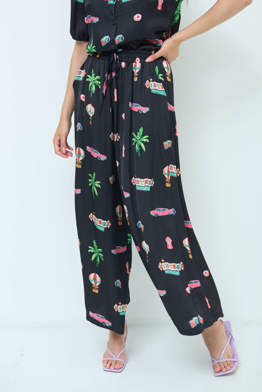Kikisix PANTALONE PALAZZO NERO Offerta natalizia