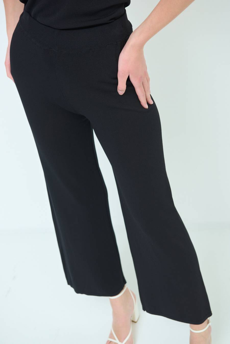 Kikisix PANTALONE PALAZZO MAGLIERIA NERO Online Outlet