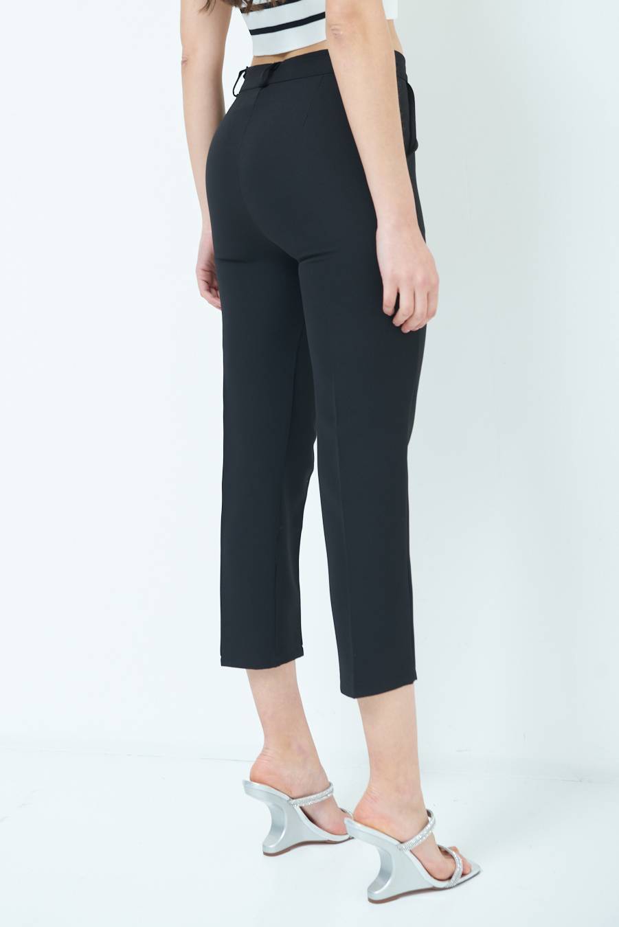 Kikisix PANTALONE SIGARETTA NERO Offerte speciali
