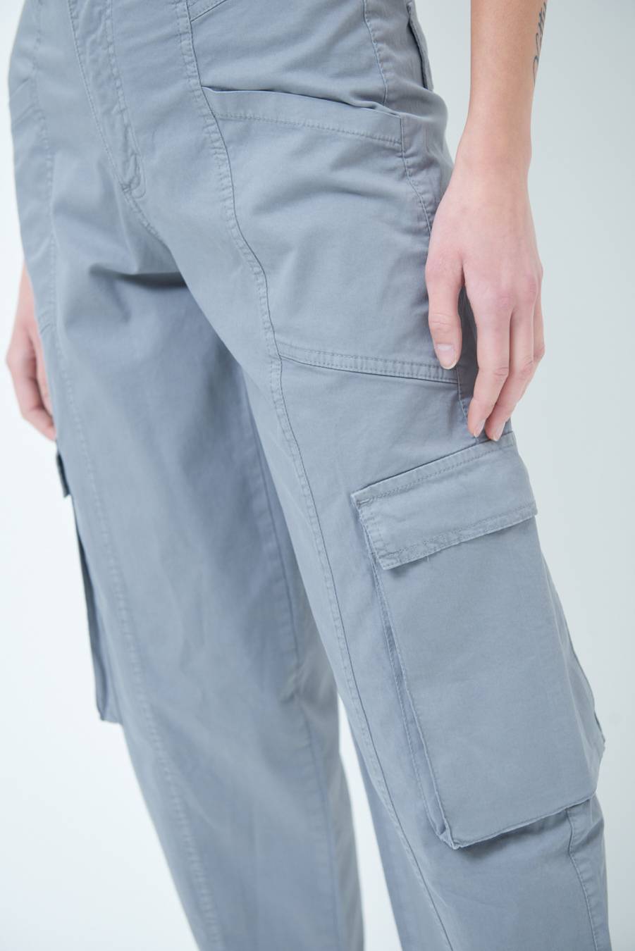 Kikisix PANTALONE TASCONI GRIGIO Rilascio limitato