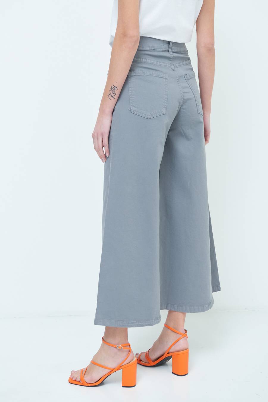 Kikisix PANTALONE/GONNA GABARDINA GRIGIO Fino al 55% di sconto
