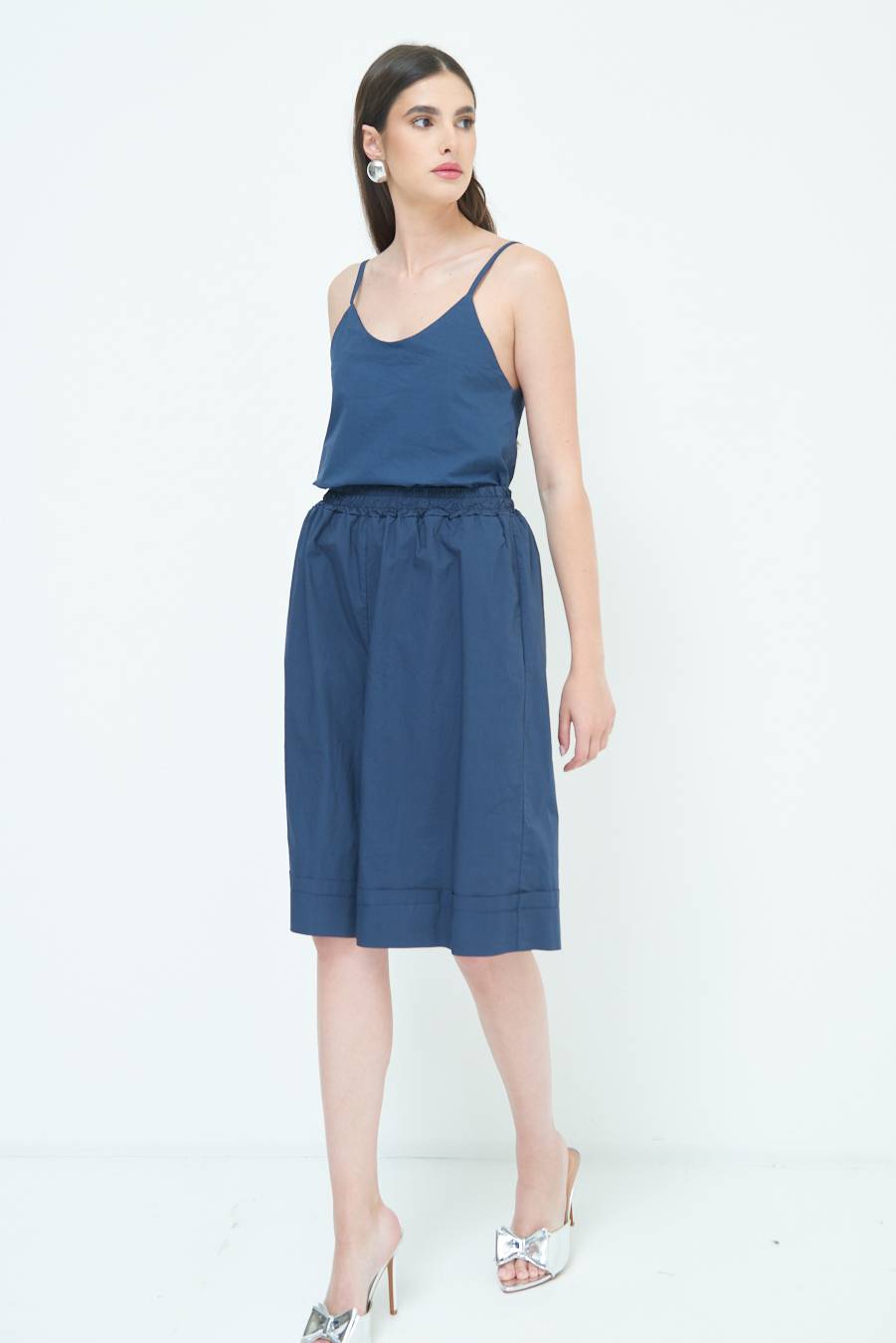 Kikisix PANTALONE CROP CON RISVOLTO BLU Black Friday Prezzi