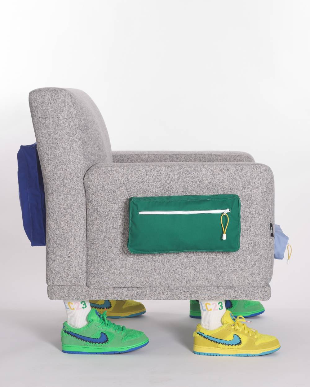 Lc23 Wood Feet Polartec Armchair Novità