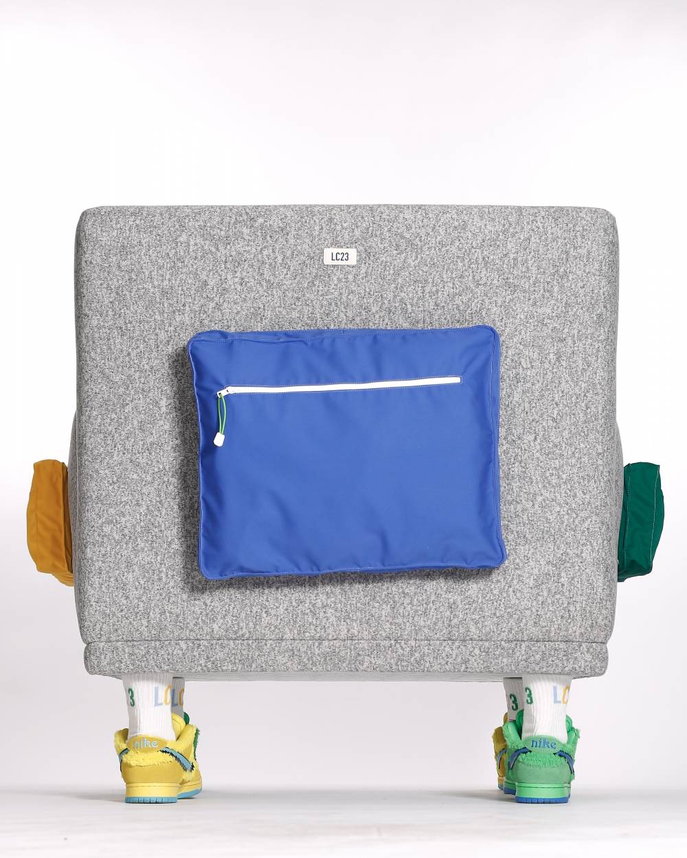 Lc23 Wood Feet Polartec Armchair Novità
