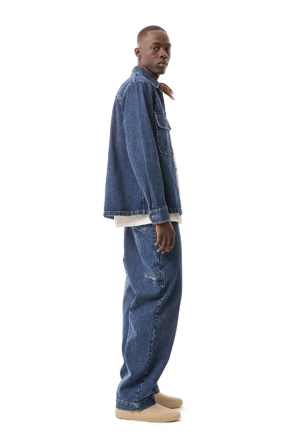 Lc23 Denim Embroidered Overshirt Economico
