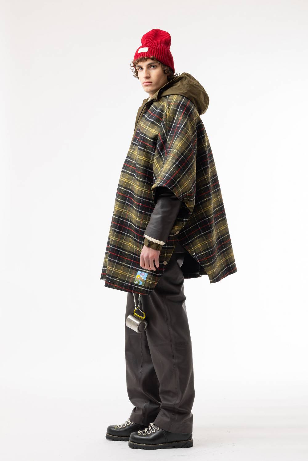 Lc23 Cape Coat Check Offerta temporanea