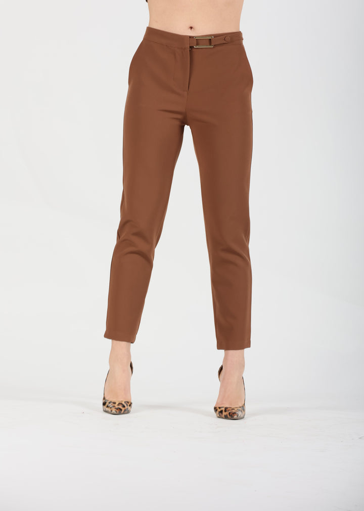 Oltre Tempo Capri con fibbietta gamba stretta Presa