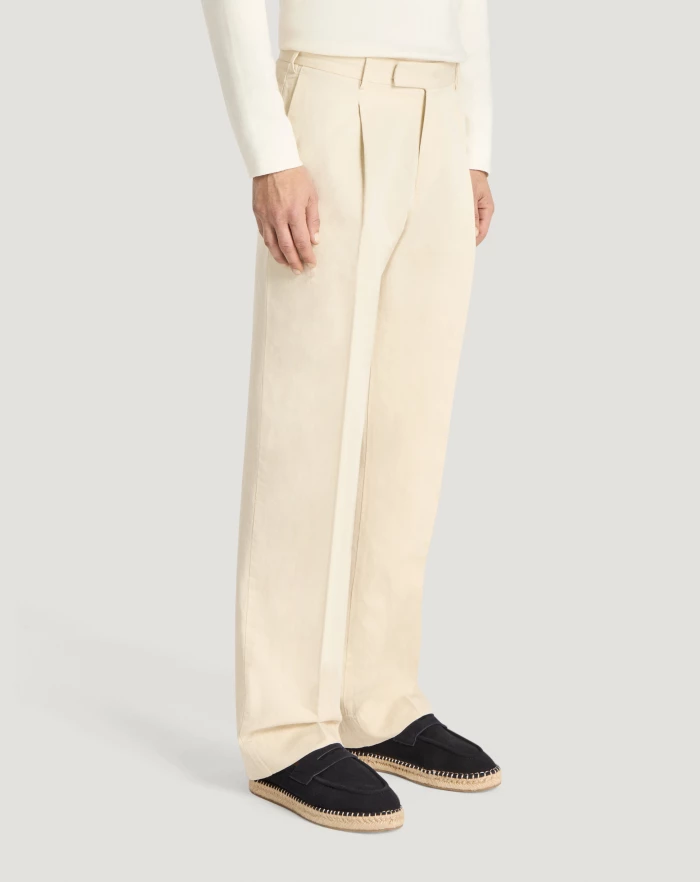 Pantaloni Torino Pantaloni Quindici in gabardina Sottocosto