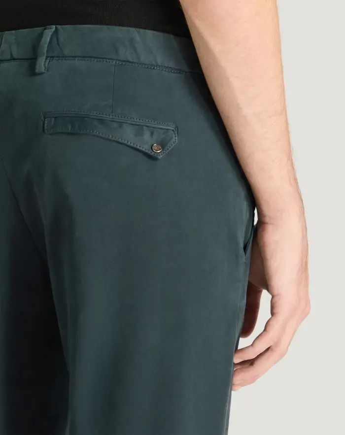 Pantaloni Torino Pantaloni Wonder in satin stretch Offerte