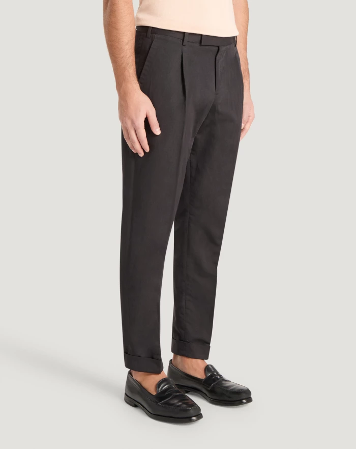 Pantaloni Torino Pantaloni Rebel in gabardina di cotone e lino Italia