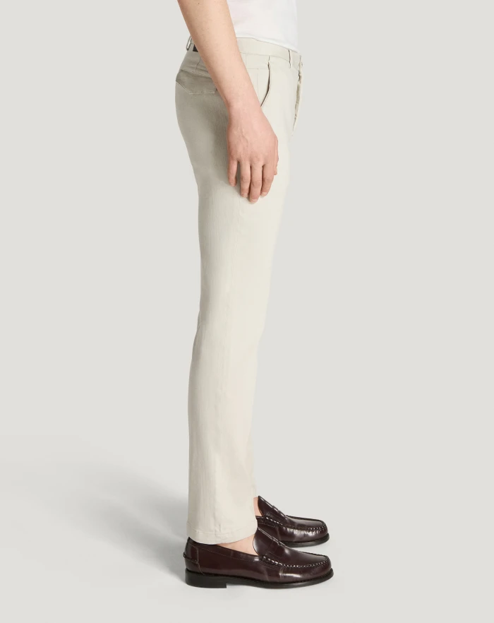 Pantaloni Torino Pantaloni House in silky denim stretch Convenienza