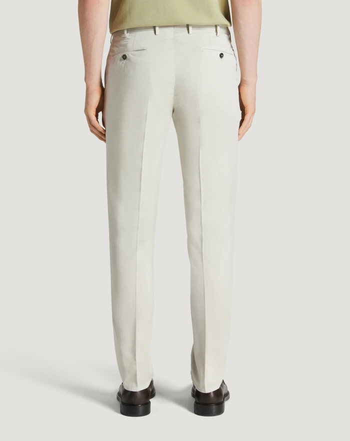 Pantaloni Torino Pantaloni Slim in silkochino Novità