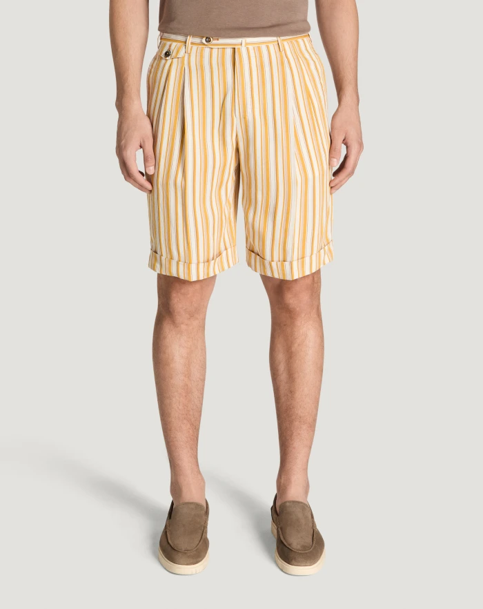 Pantaloni Torino Bermuda in viscosa fluida a righe Acquista Ora