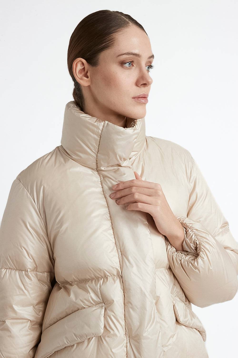 Peserico Piumino d'oca corto in nylon ultraleggero Offerte