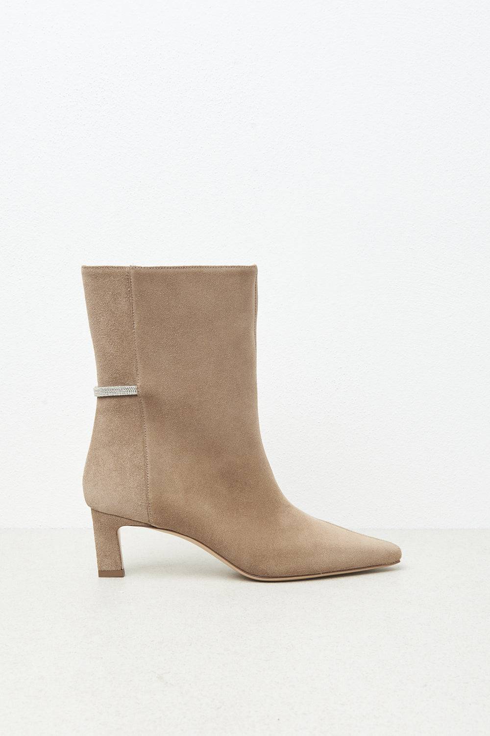 Peserico Ankle boot in vera pelle scamosciata In vendita
