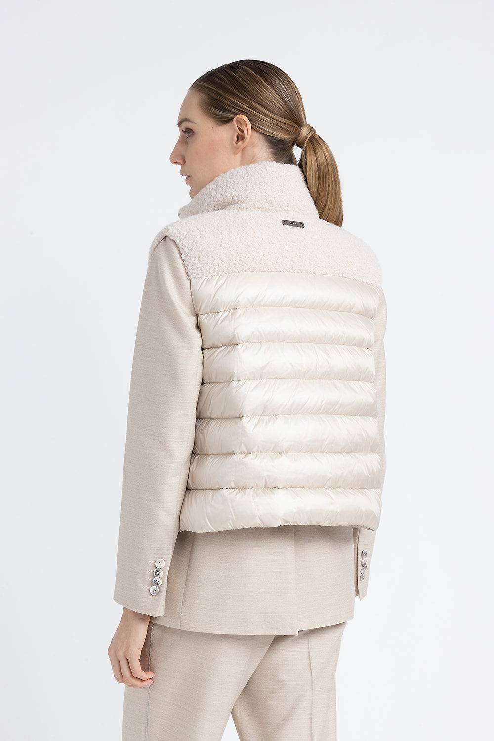 Peserico Gilet in piuma e panno bouclé di lana vergine e alpaca Vendita calda