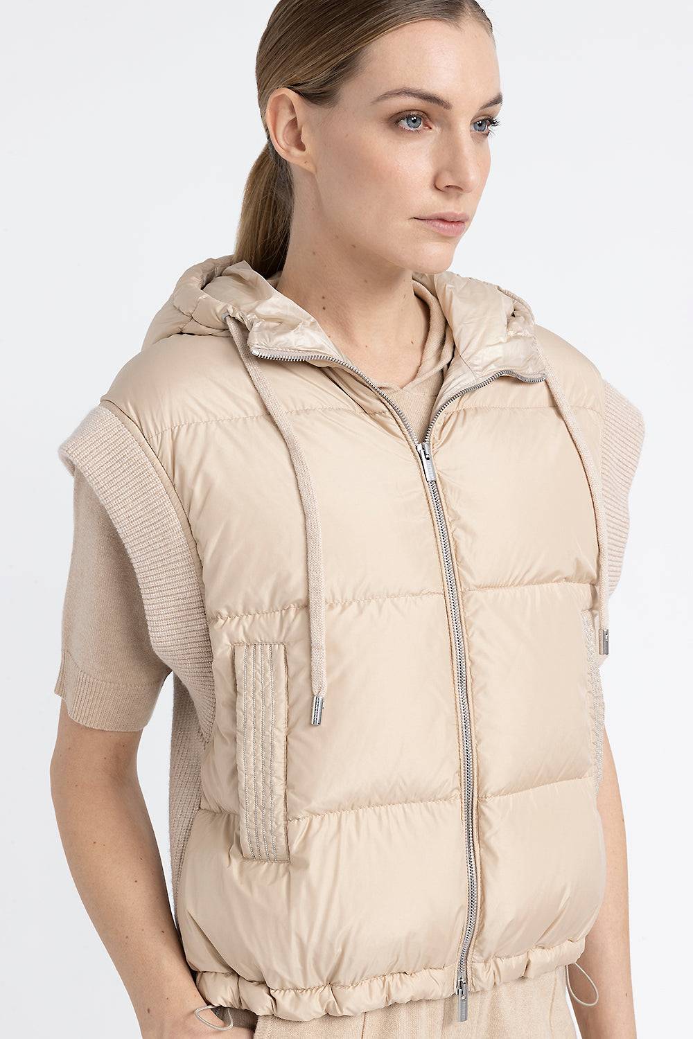 Peserico Gilet in piuma con cappuccio in lana e microfibra Offerta temporanea