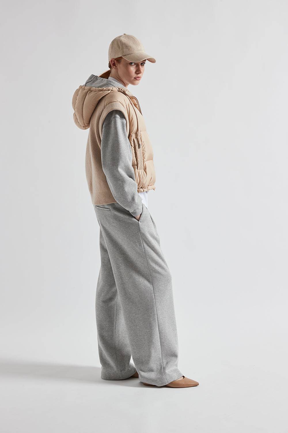 Peserico Gilet in piuma con cappuccio in lana e microfibra Offerta temporanea
